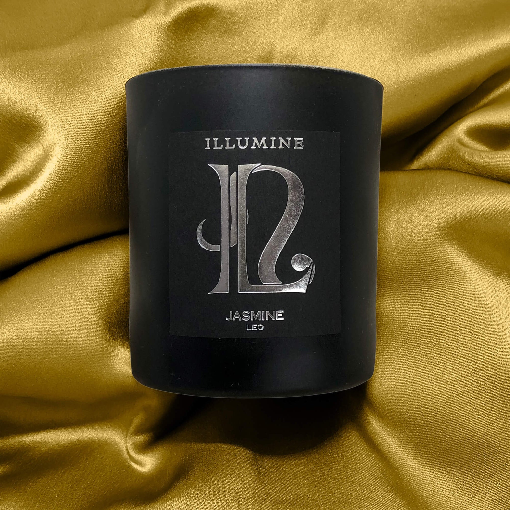 Illumine Leo Candle on Gold for Expression
